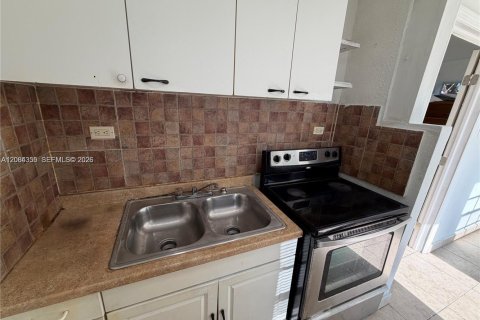 Appartement à louer à Hollywood, Floride: 1 chambre, 37.16 m2 № 2351319 - photo 5