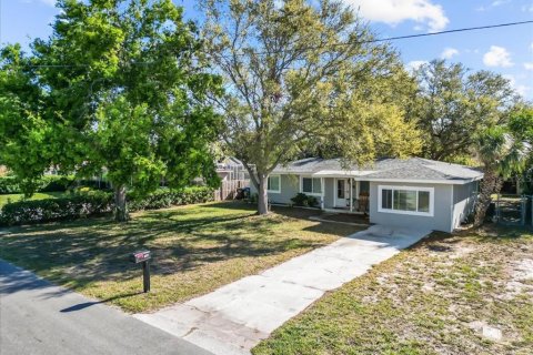 House in Clearwater, Florida 4 bedrooms, 141.03 sq.m. № 1583215 - photo 20