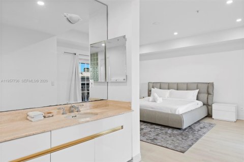 Купить кондоминиум в Майами-Бич, Флорида 3 спальни, 245.26м2, № 2011540 - фото 24