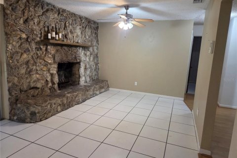 Casa en venta en Seffner, Florida, 3 dormitorios, 118.17 m2 № 2237922 - foto 8