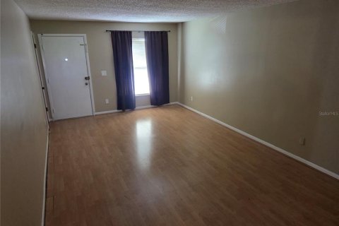 Casa en venta en Seffner, Florida, 3 dormitorios, 118.17 m2 № 2237922 - foto 9