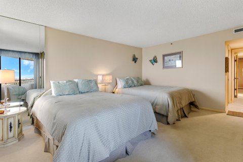 Condo in Riviera Beach, Florida, 2 bedrooms  № 2176407 - photo 18