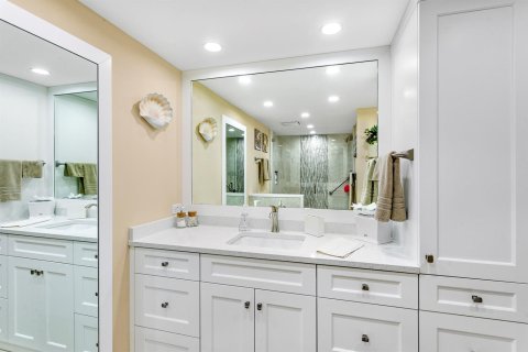 Condo in Riviera Beach, Florida, 2 bedrooms  № 2176407 - photo 19