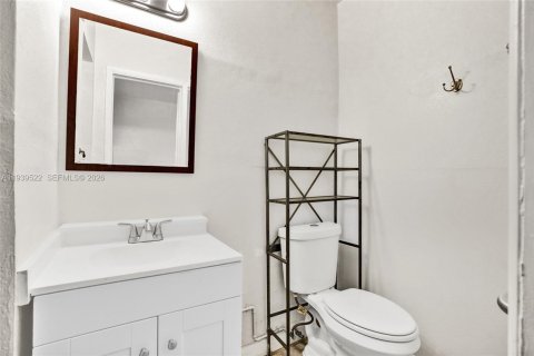 Villa ou maison à vendre à North Miami Beach, Floride: 3 chambres, 153.85 m2 № 1999139 - photo 14