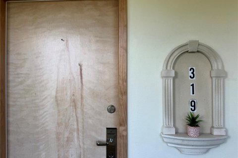 Condo in Palm Coast, Florida, 1 bedroom  № 2379064 - photo 8