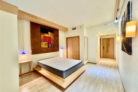 Condo in Palm Coast, Florida, 1 bedroom  № 2379064 - photo 5
