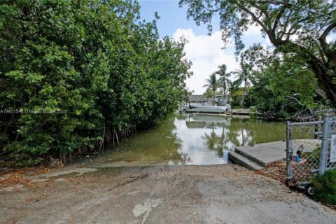 House in Key Largo, Florida 2 bedrooms, 65.03 sq.m. № 2082743 - photo 22