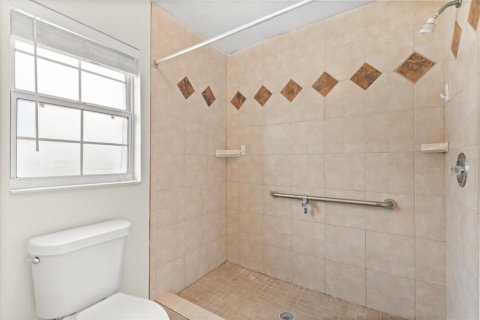 Casa en venta en Longwood, Florida, 4 dormitorios, 210.42 m2 № 1792333 - foto 21