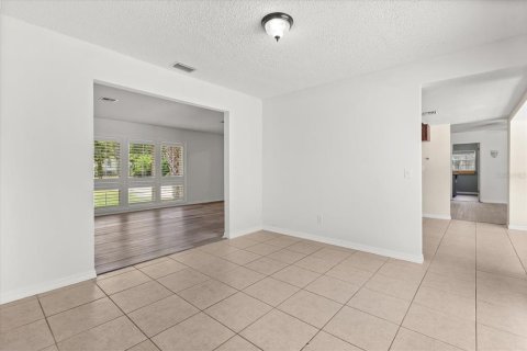 Casa en venta en Longwood, Florida, 4 dormitorios, 210.42 m2 № 1792333 - foto 14