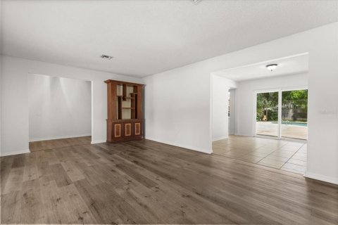 Casa en venta en Longwood, Florida, 4 dormitorios, 210.42 m2 № 1792333 - foto 7