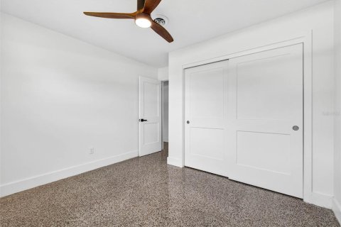 House in Thonotosassa, Florida 3 bedrooms, 118.54 sq.m. № 1880856 - photo 17