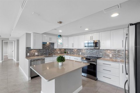 Condominio en venta en Clearwater, Florida, 3 dormitorios, 182.09 m2 № 2277355 - foto 12