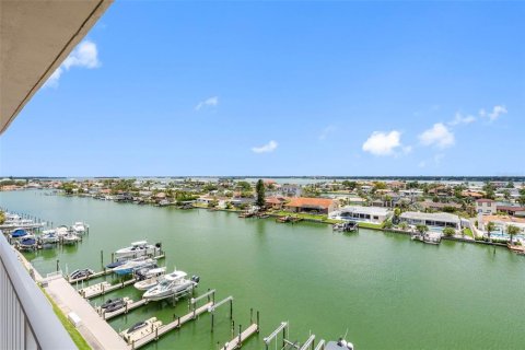 Condominio en venta en Clearwater, Florida, 3 dormitorios, 182.09 m2 № 2277355 - foto 5