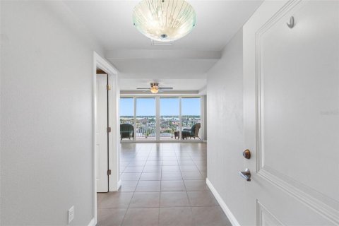 Condominio en venta en Clearwater, Florida, 3 dormitorios, 182.09 m2 № 2277355 - foto 29