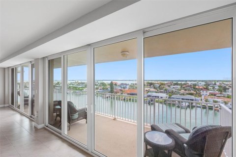 Condominio en venta en Clearwater, Florida, 3 dormitorios, 182.09 m2 № 2277355 - foto 3