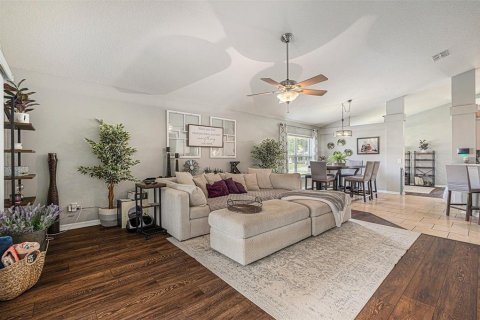 Casa en venta en Hudson, Florida, 4 dormitorios, 180.69 m2 № 1910684 - foto 11