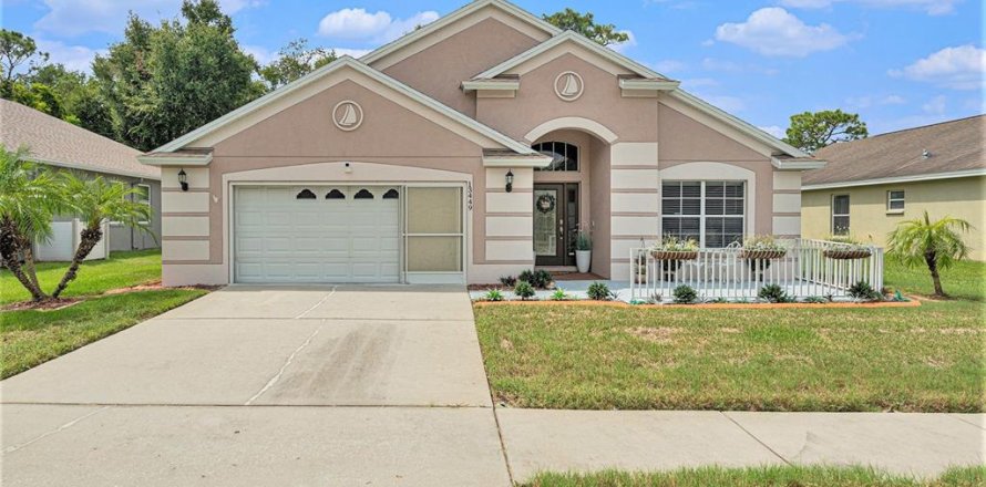 Casa en Hudson, Florida 4 dormitorios, 180.69 m2 № 1910684