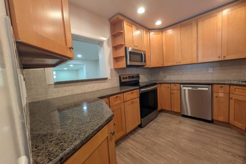 Купить виллу или дом в Тампа, Флорида 6 комнат, 167.97м2, № 1870640 - фото 8