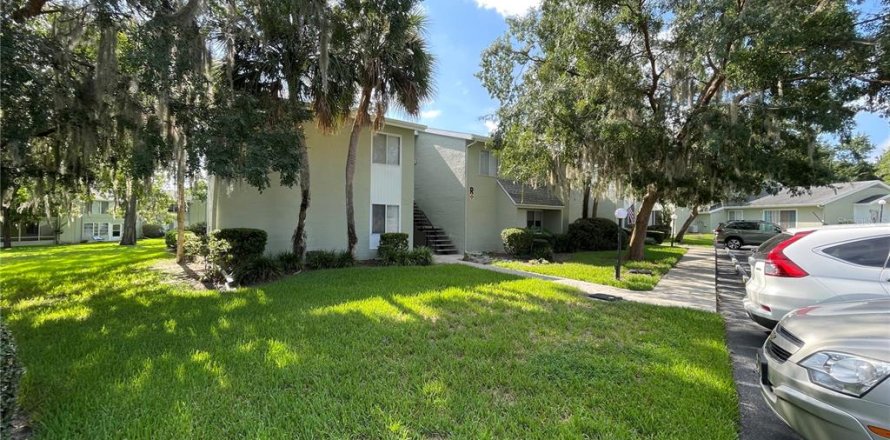 Condo in Ocala, Florida, 2 bedrooms  № 2210393