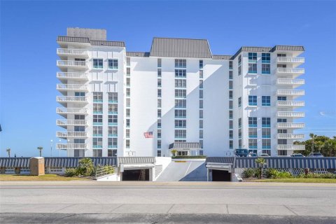 Condominio en venta en Ormond Beach, Florida, 2 dormitorios, 121.89 m2 № 1879291 - foto 1