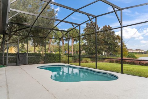 House in Davenport, Florida 5 bedrooms, 295.62 sq.m. № 2214631 - photo 21