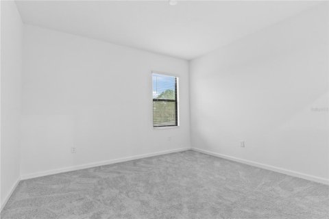 House in Davenport, Florida 5 bedrooms, 295.62 sq.m. № 2214631 - photo 28