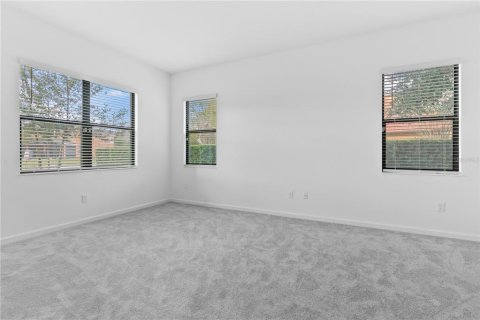 House in Davenport, Florida 5 bedrooms, 295.62 sq.m. № 2214631 - photo 19