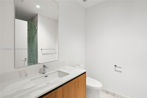 Condo in Miami, Florida, 2 bedrooms  № 2387195 - photo 19