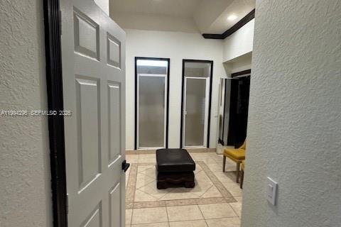 Villa ou maison à vendre à Miami, Floride: 5 chambres, 283.63 m2 № 2060512 - photo 18