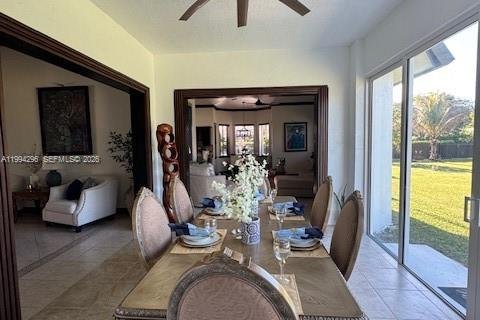 Villa ou maison à vendre à Miami, Floride: 5 chambres, 283.63 m2 № 2060512 - photo 8