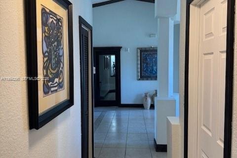 Villa ou maison à vendre à Miami, Floride: 5 chambres, 283.63 m2 № 2060512 - photo 14