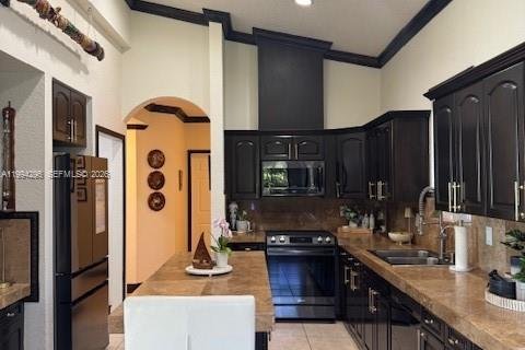 Villa ou maison à vendre à Miami, Floride: 5 chambres, 283.63 m2 № 2060512 - photo 12