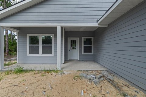 House in Interlachen, Florida 3 bedrooms, 142.79 sq.m. № 1912517 - photo 4