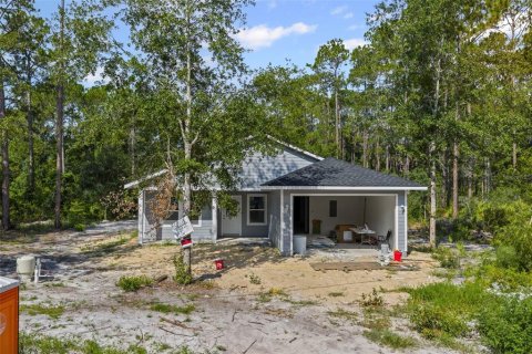 House in Interlachen, Florida 3 bedrooms, 142.79 sq.m. № 1912517 - photo 3