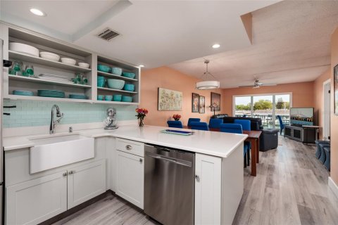 Copropriété à vendre à Saint Petersburg, Floride: 2 chambres, 85.47 m2 № 2234417 - photo 20