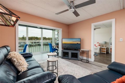 Copropriété à vendre à Saint Petersburg, Floride: 2 chambres, 85.47 m2 № 2234417 - photo 7