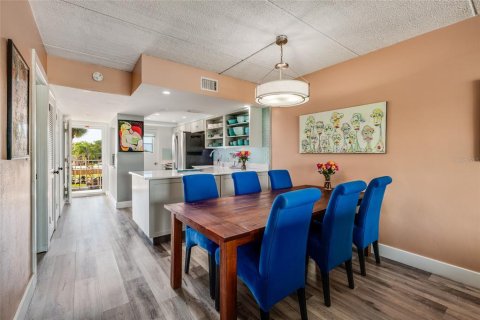 Copropriété à vendre à Saint Petersburg, Floride: 2 chambres, 85.47 m2 № 2234417 - photo 10