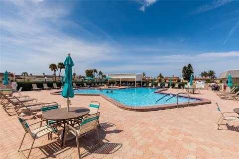 Copropriété à vendre à Saint Petersburg, Floride: 2 chambres, 85.47 m2 № 2234417 - photo 27