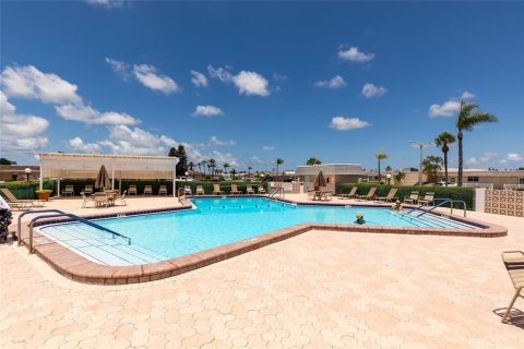 Copropriété à vendre à Saint Petersburg, Floride: 2 chambres, 85.47 m2 № 2234417 - photo 30