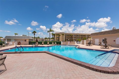 Copropriété à vendre à Saint Petersburg, Floride: 2 chambres, 85.47 m2 № 2234417 - photo 29