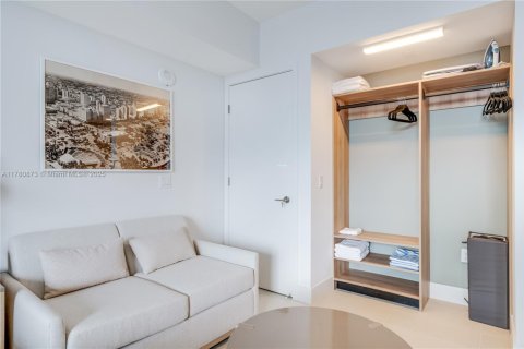 Condominio en alquiler en Miami, Florida № 2060055 - foto 10