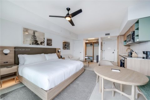 Condominio en alquiler en Miami, Florida № 2060055 - foto 7