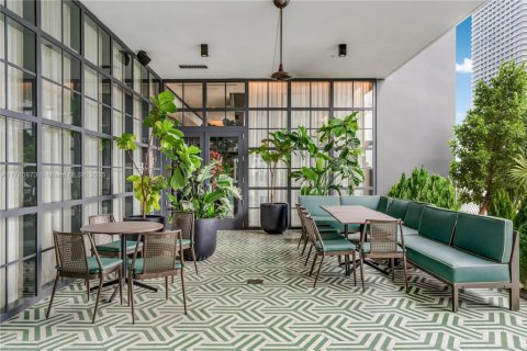 Condominio en alquiler en Miami, Florida № 2060055 - foto 17