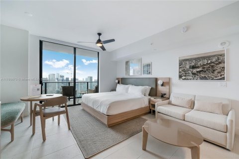 Condominio en alquiler en Miami, Florida № 2060055 - foto 2