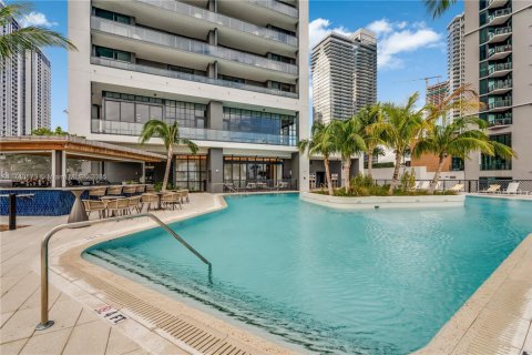 Condominio en alquiler en Miami, Florida № 2060055 - foto 20