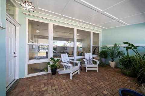 Casa en venta en Largo, Florida, 2 dormitorios, 137.87 m2 № 1597333 - foto 3