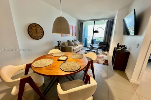 Снять в аренду кондоминиум в Майами, Флорида 2 спальни, 84.54м2, № 2005604 - фото 11