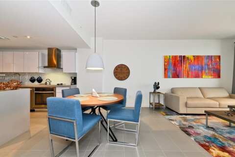 Снять в аренду кондоминиум в Майами, Флорида 2 спальни, 84.54м2, № 2005604 - фото 10