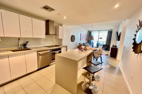 Снять в аренду кондоминиум в Майами, Флорида 2 спальни, 84.54м2, № 2005604 - фото 9