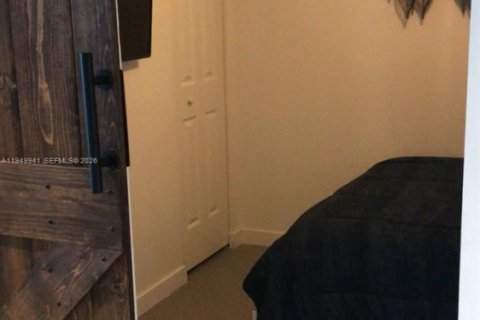 Снять в аренду кондоминиум в Майами, Флорида 2 спальни, 84.54м2, № 2005604 - фото 28